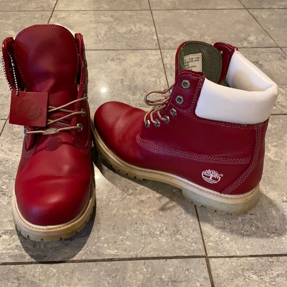 Tall Maroon Timbs with white upper